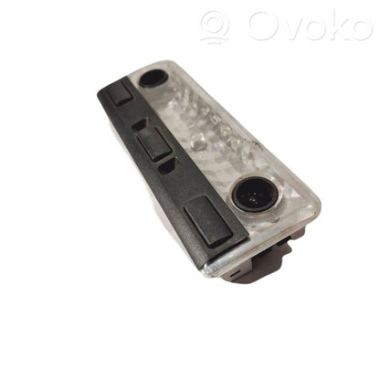 Освещение передних сидений