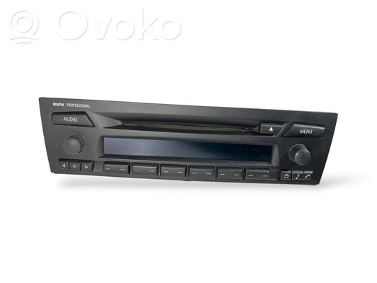 Radio / CD/DVD atskaņotājs / navigācija