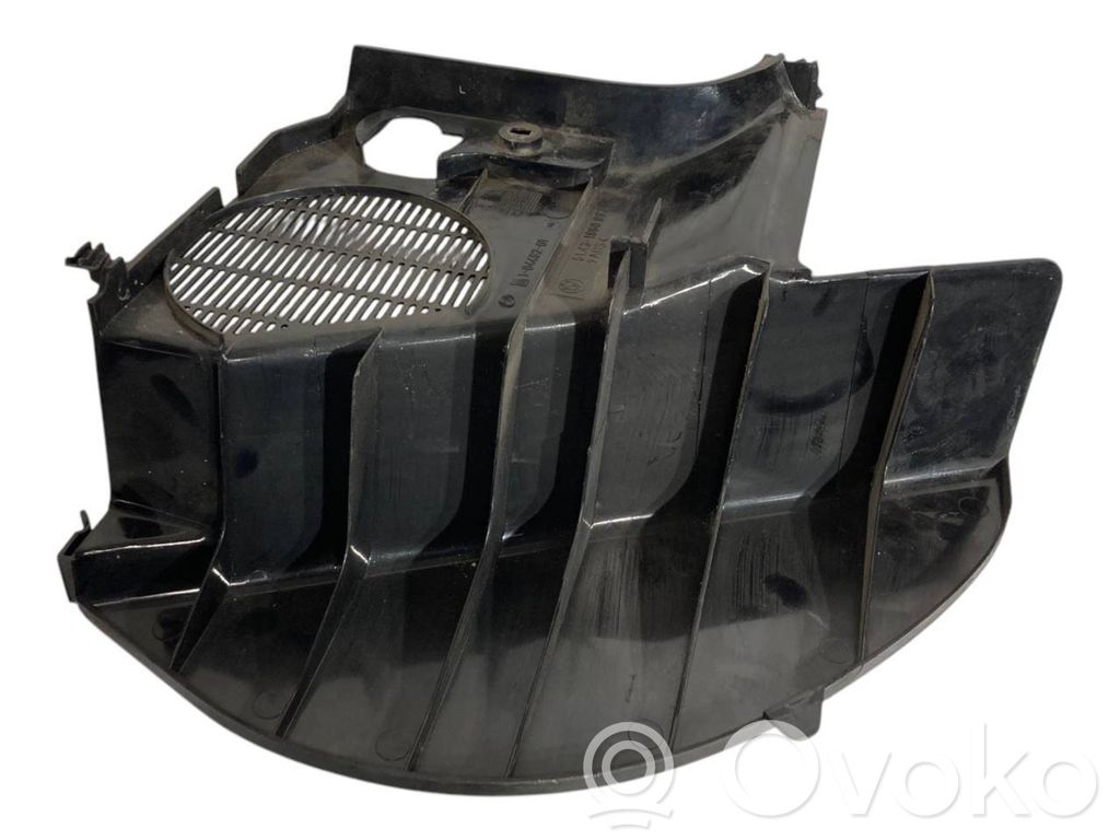 Side decorative trim for the footwell