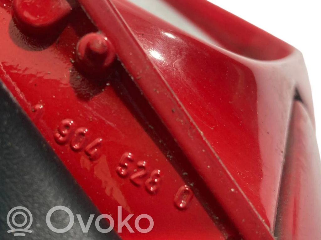 Spogulis (elektriski vadāms)