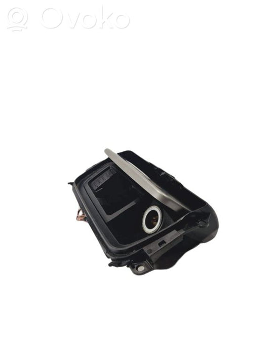 Другая часть интерьера