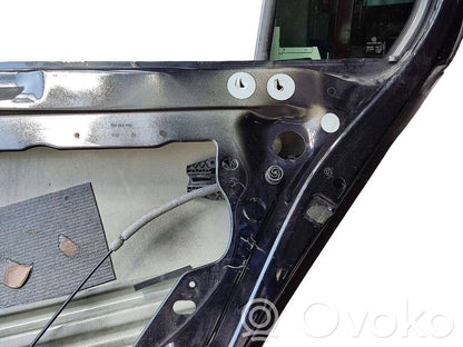 Aizmugurējās durvis