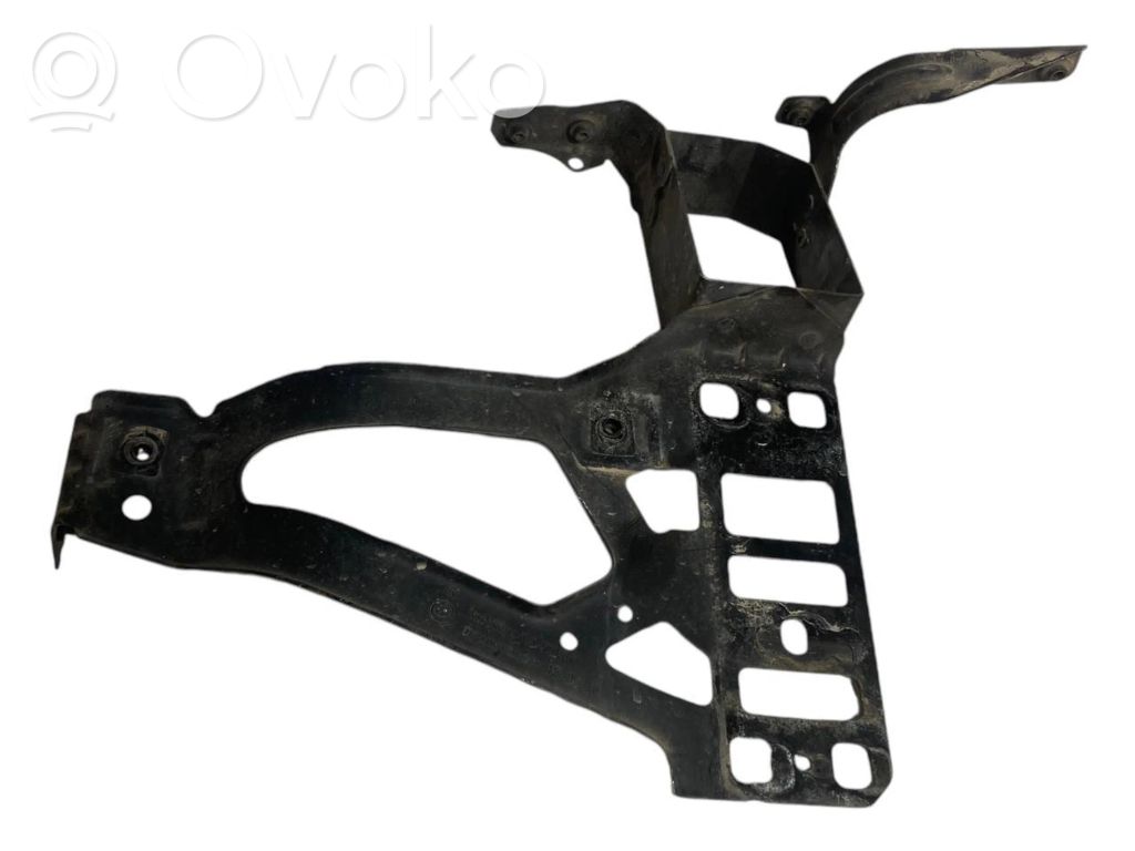 Radiatoru paneļa turētājs (televizora)