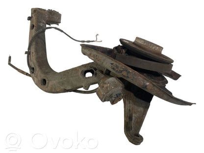 Aizmugurē riteņa rumbas vārpstas šarnīrs (stupica, capfa)