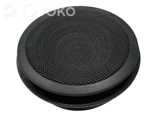 Skaļrunis (-i) priekšējās durvīs