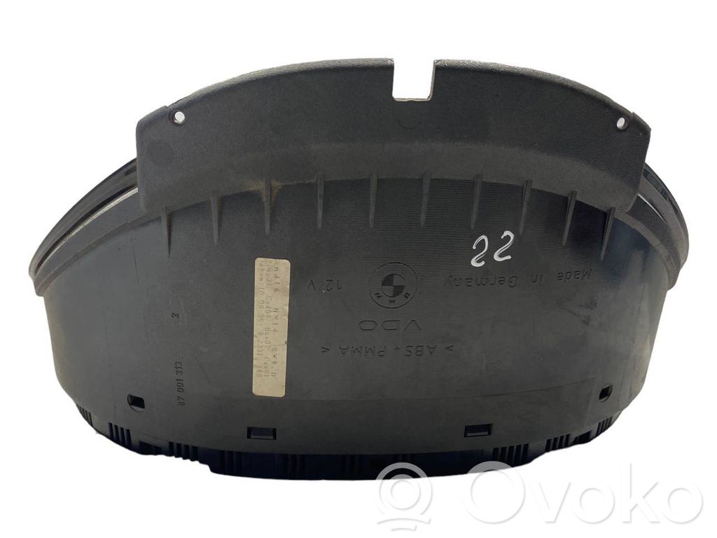 Speedometer (in the instrument panel)