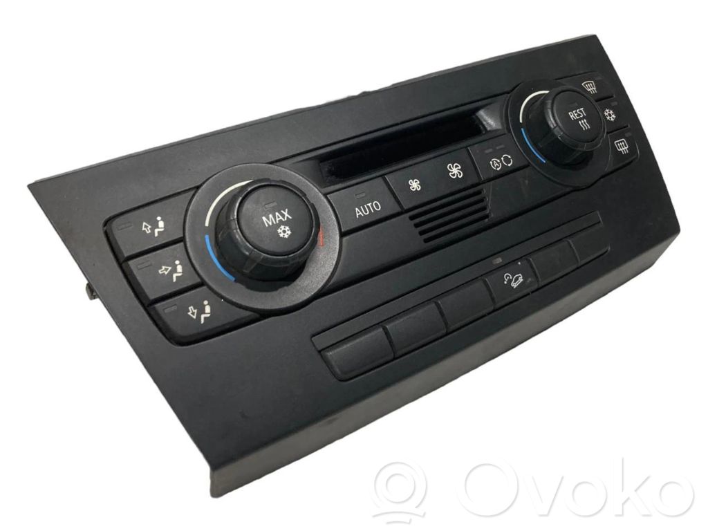 Gaisa kondicioniera / klimata kontroles / salona apsildes vadības bloks (salonā)