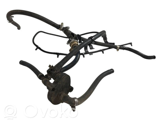 Degvielas caurulīte (-es)