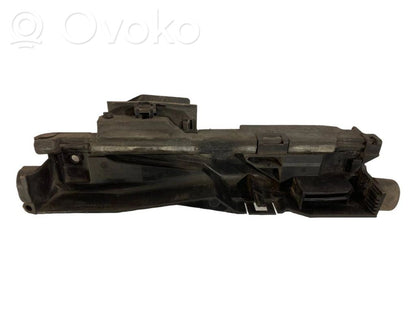 Radiator(s) holder/bracket