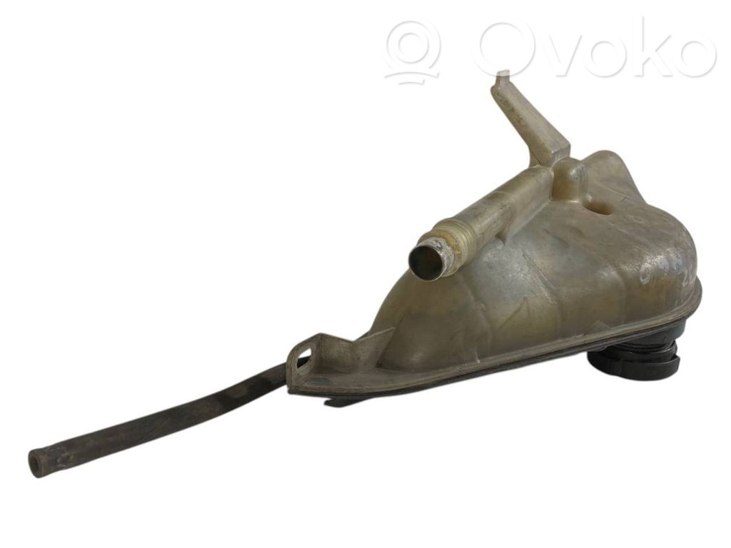 Dzesēšanas šķidruma izplešanās tvertne