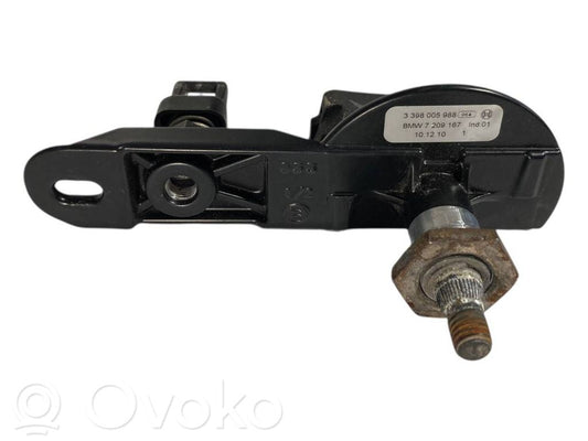 Aizmugurējā stikla tīrītāja mehānisms