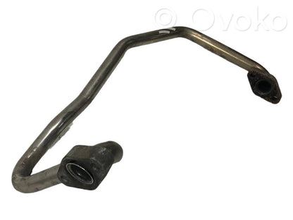 Caurulīte (-es) / šļūtene (-es)