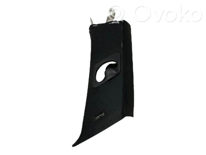 (C) statņa dekoratīvā apdare