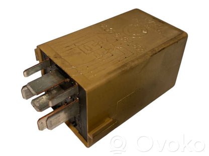 Logu tīrītāju relejs