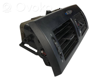 Центральная вентиляционная решетка