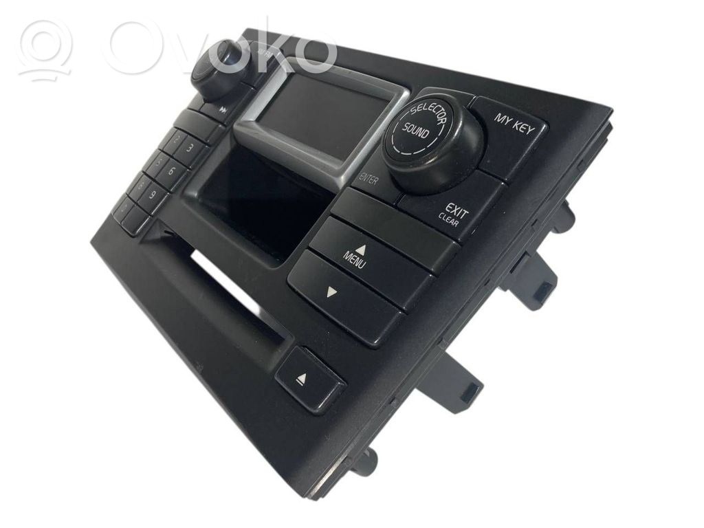 Radio / CD/DVD atskaņotājs / navigācija