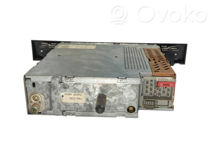 Radio / CD/DVD atskaņotājs / navigācija