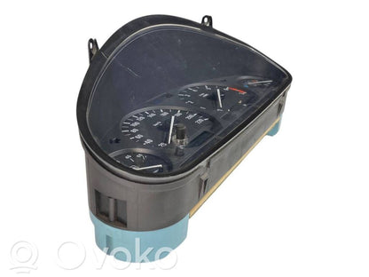 Spidometrs (instrumentu panelī)