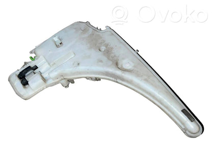 Logu šķidruma tvertne