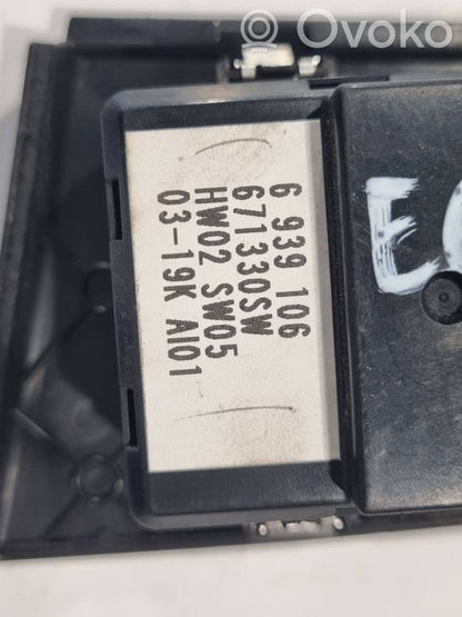 Window lift control switch(es)