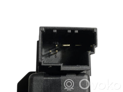 Замок задней крышки