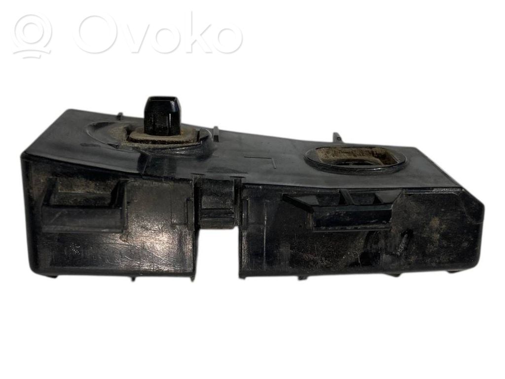 Aizmugurējā bufera montāžas kronšteins