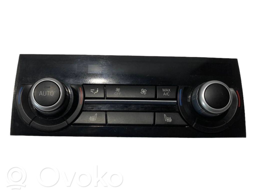 Gaisa kondicioniera / klimata kontroles / salona apsildes vadības bloks (salonā)