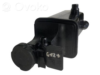 Расширительный бачок охлаждающей жидкости