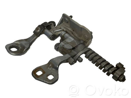 Задняя крышка петли(ей)