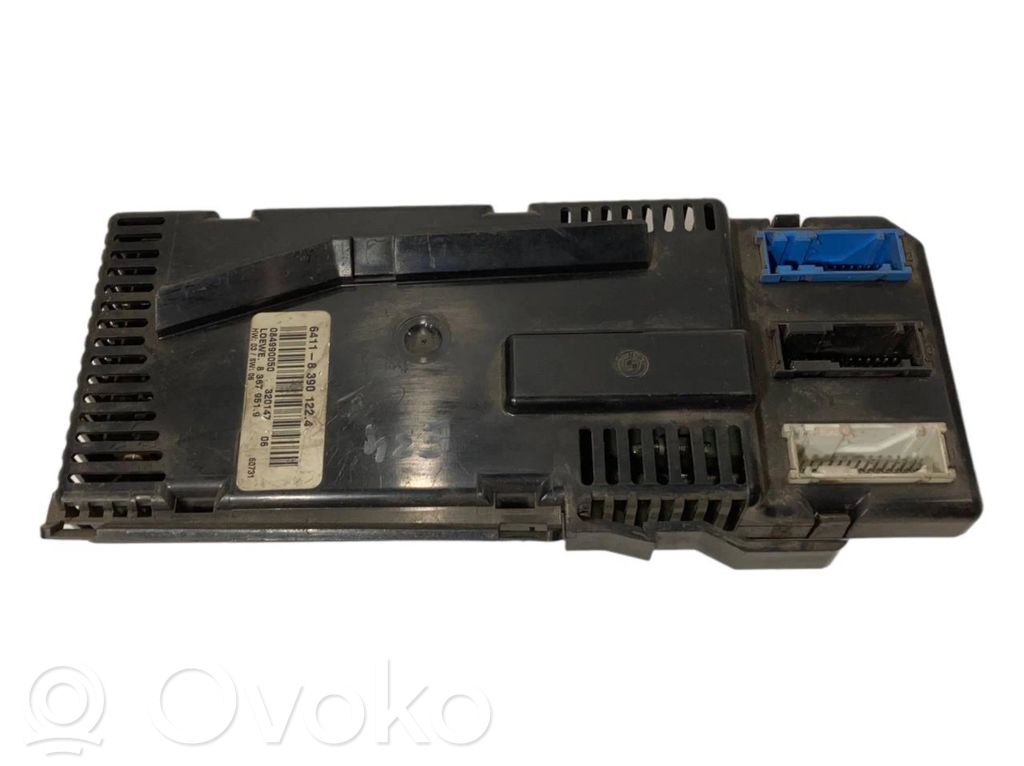 Gaisa kondicionēšanas / salona apsildes vadības bloks