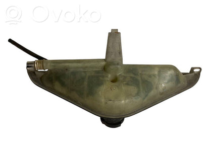 Dzesēšanas šķidruma izplešanās tvertne