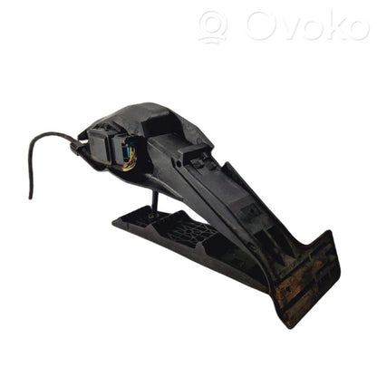 Педаль акселератора