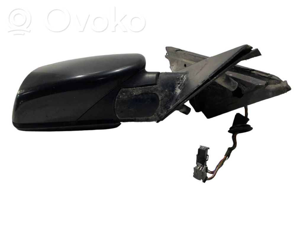 Mirror (electrically controlled)