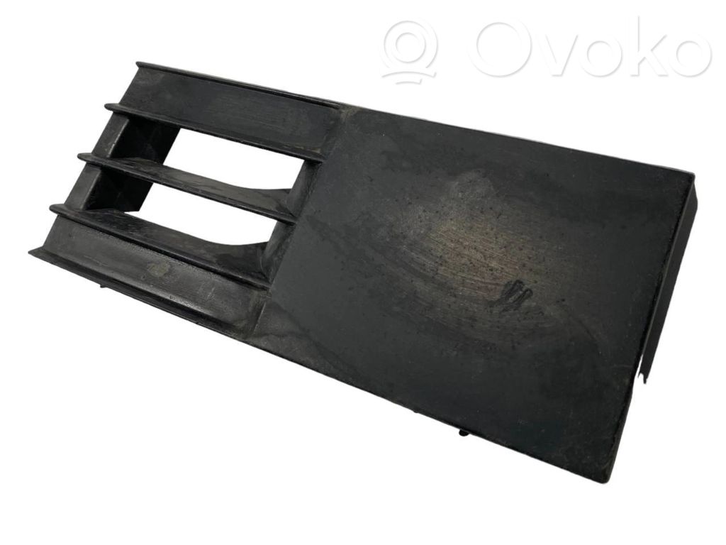 Apakšējais režģis (trīsdaļīgs)