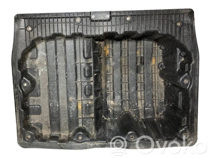 Trunk storage compartment