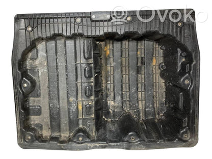 Trunk storage compartment