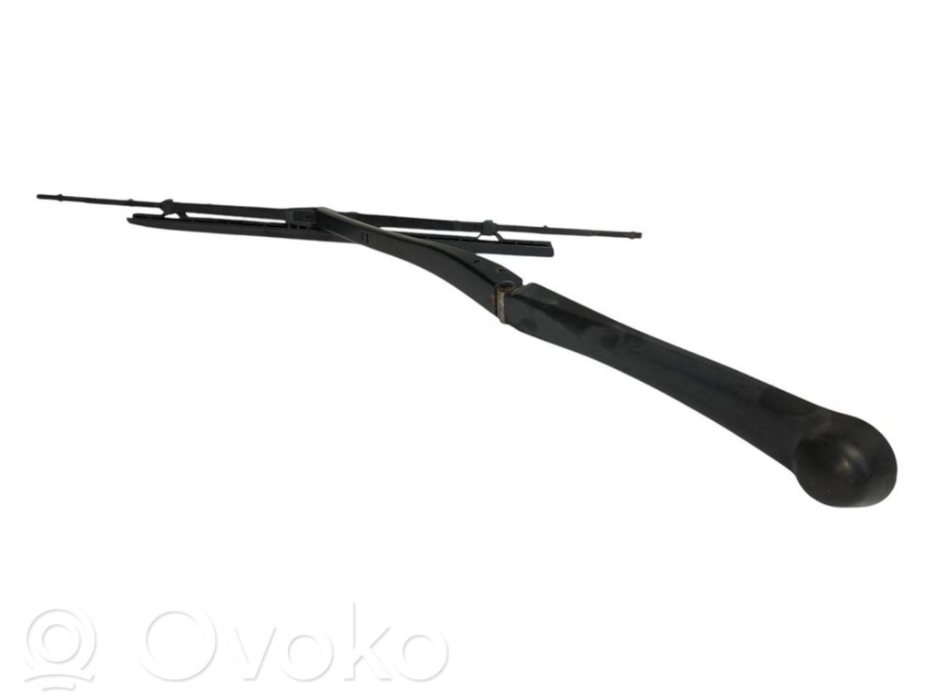 Windshield wiper arm
