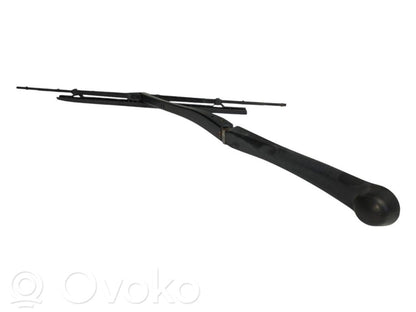 Windshield wiper arm