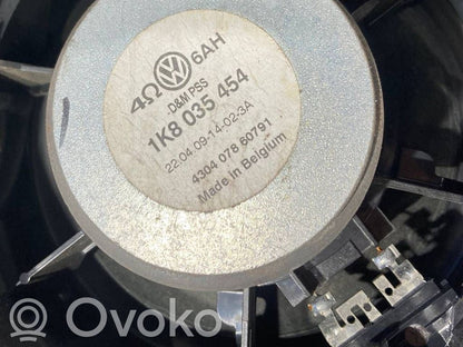 Aizmugurē elektriskais loga pacelšanas mehānisms bez motoriņa