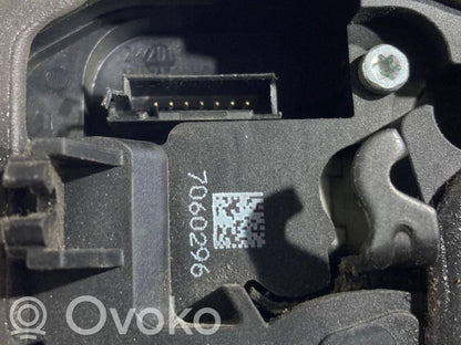 Aizmugurē slēdzene