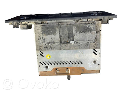 Radio / CD/DVD player / navigation