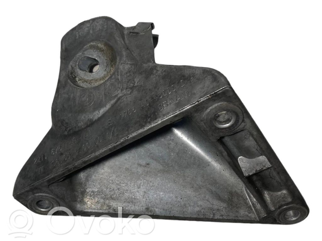 Dzinēja nostiprināšanas stiprinājums-kronšteins