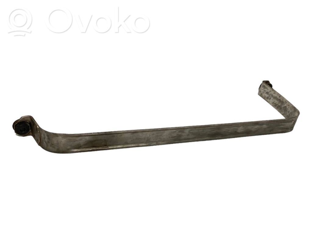 Fuel tank holder(s)