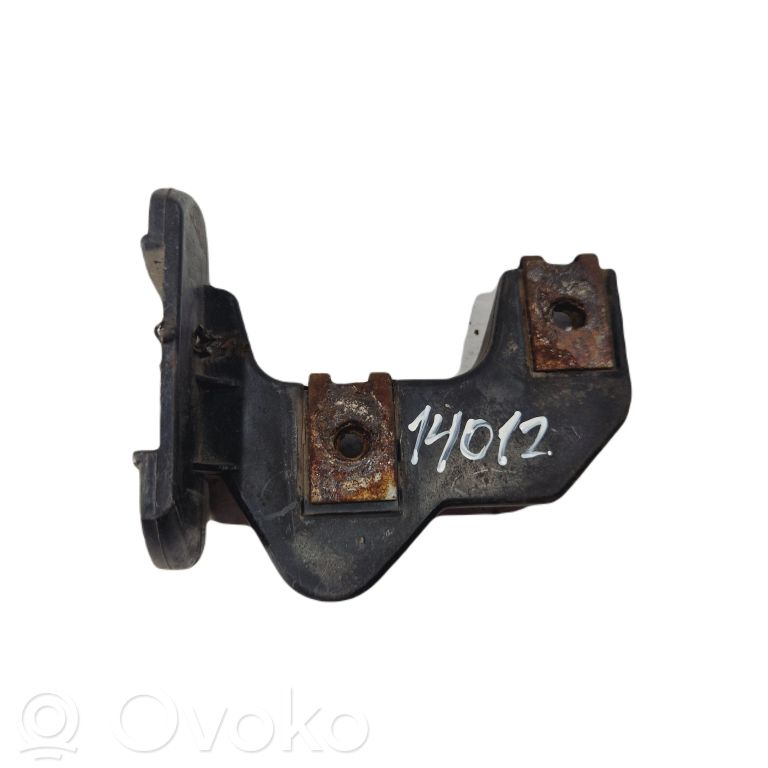Front bumper holder