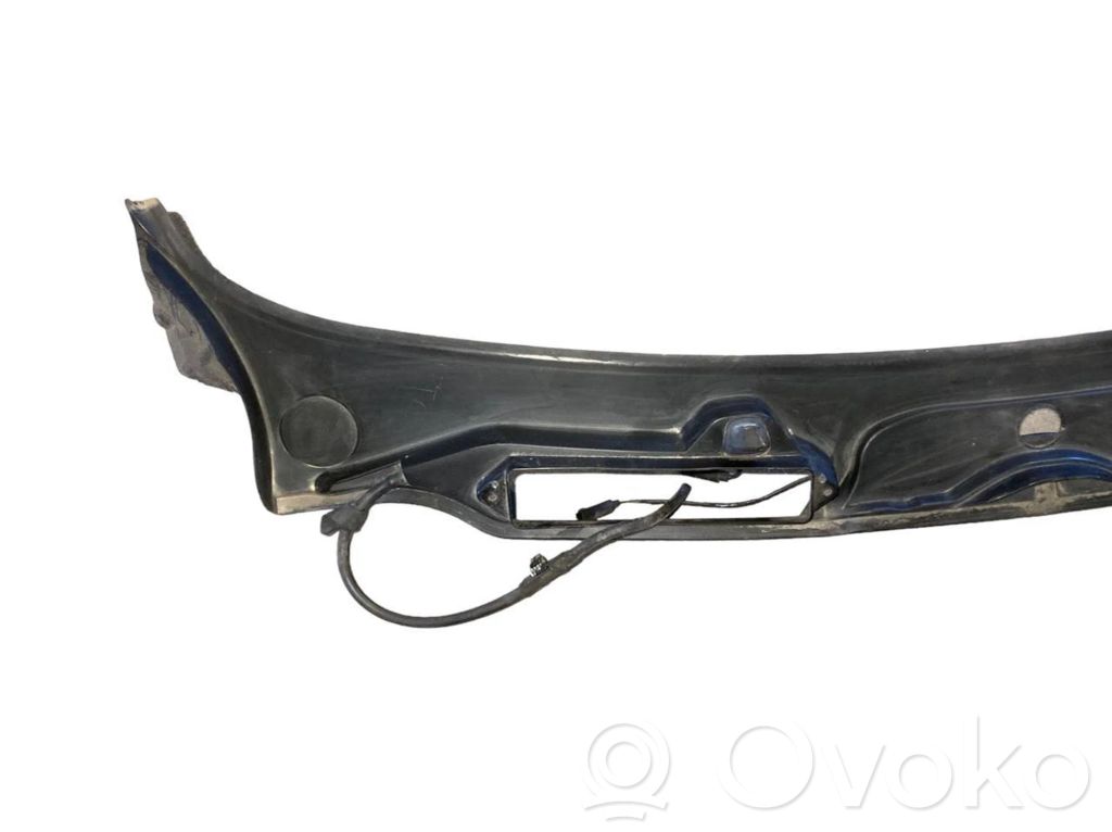 Stikla tīrītāja slotiņas