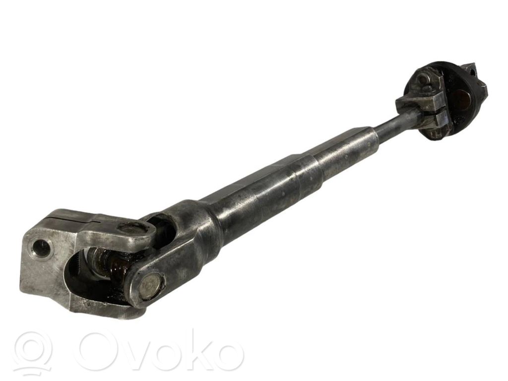 Stūresrata ass krustsavienojums