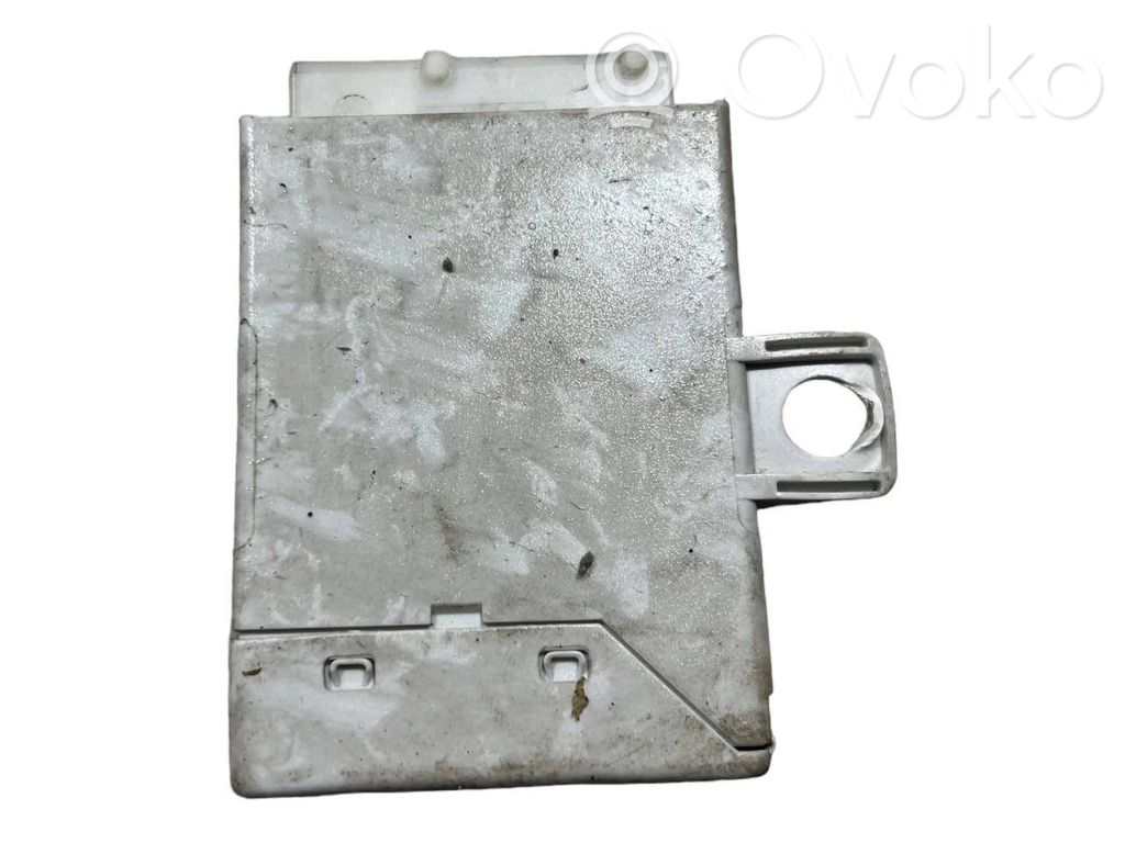 Bagāžnieka pārsega vadības bloks