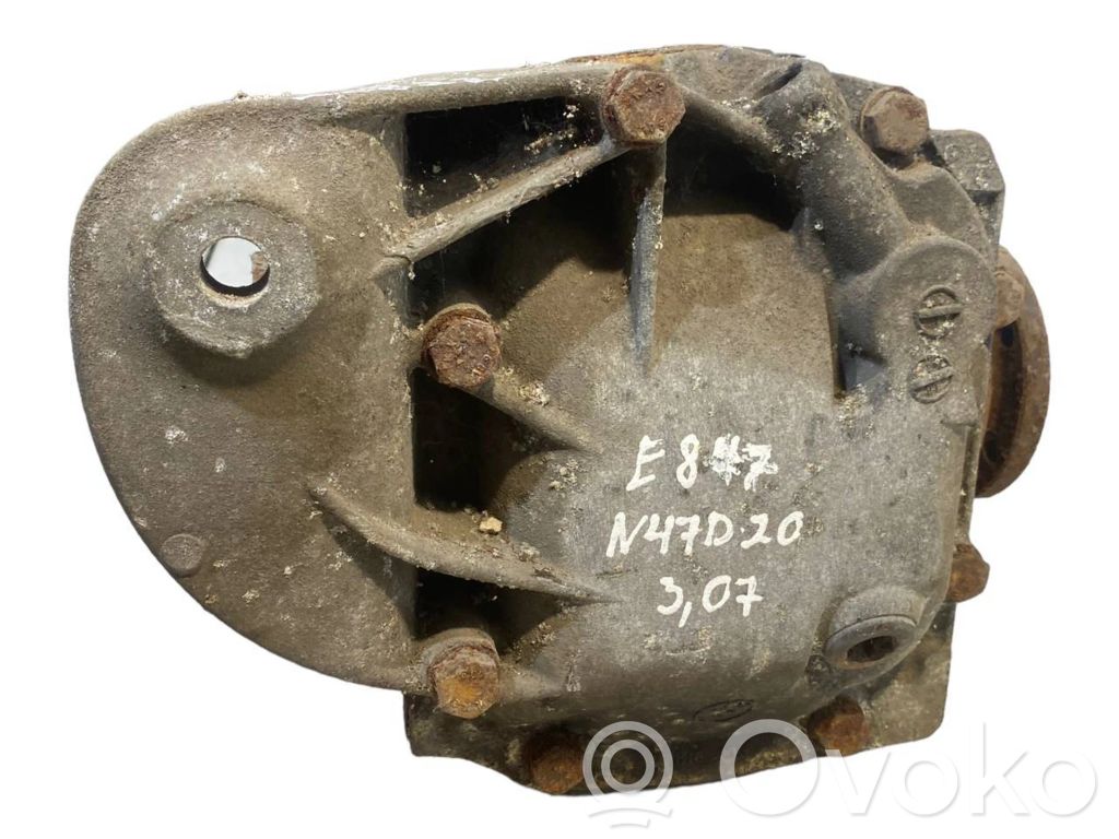 Aizmugurējais reduktors