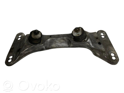 Transmission mounting bracket