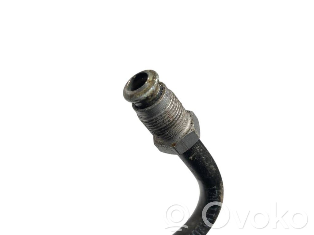 Caurulīte (-es) / trubiņa (-as)